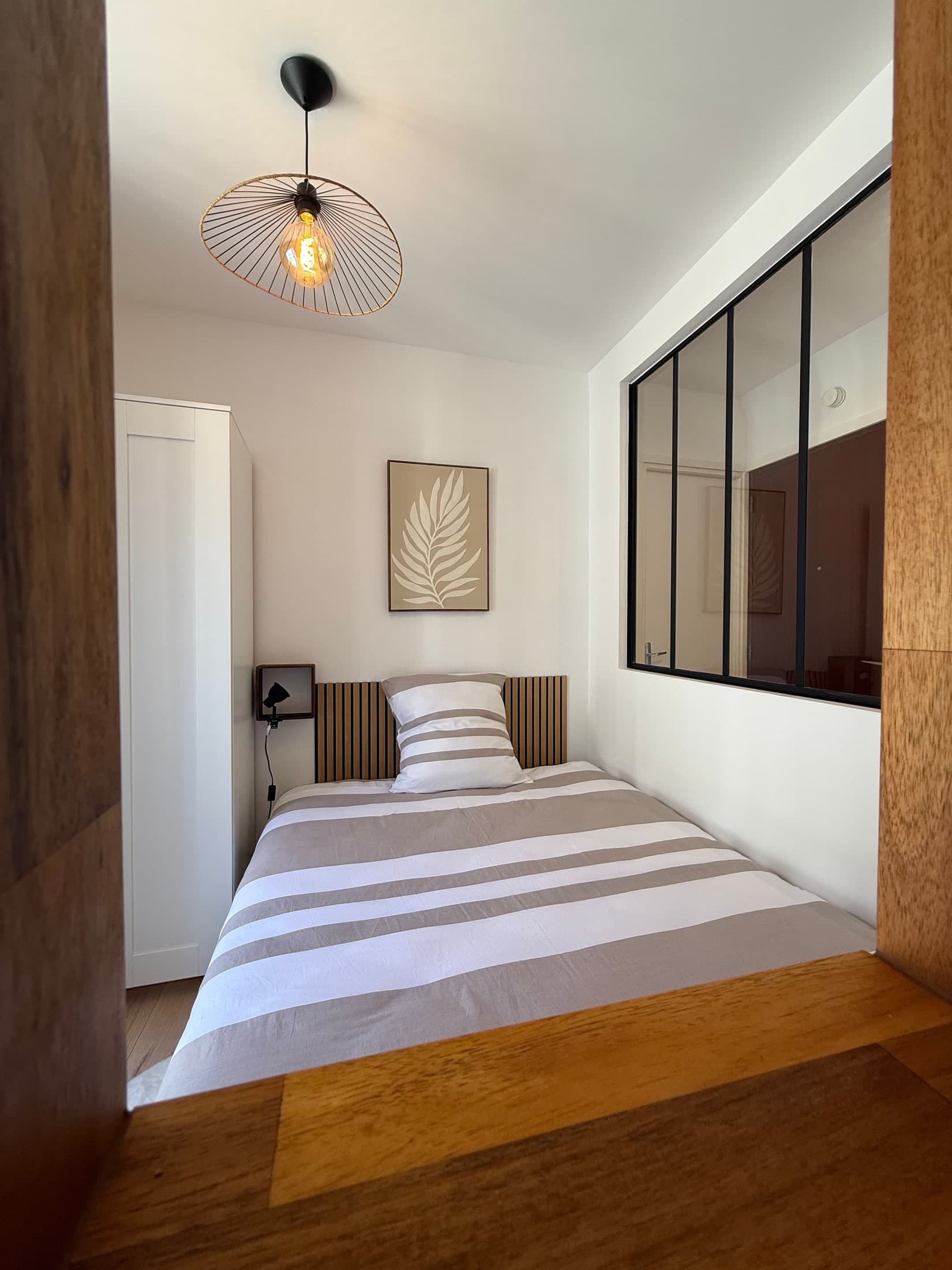 Appartement moderne , entièrement rénové à Mantes la jolie — 115 000 €
